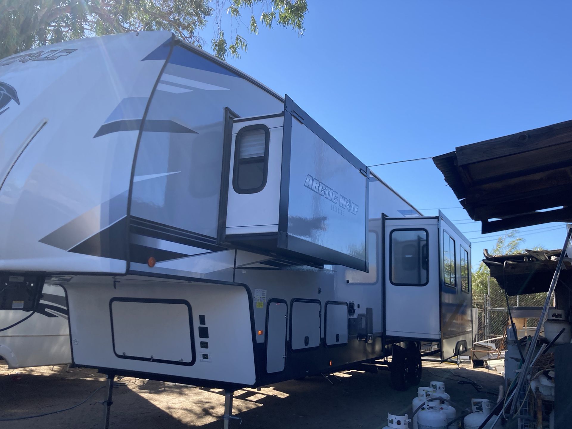 2021 Forest River Artic 2br 2bth