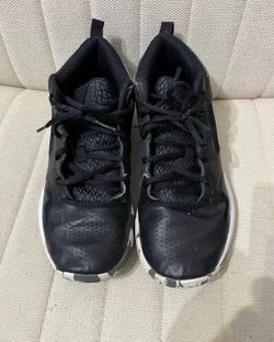 Men’s 9 Under Armour