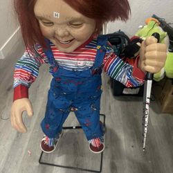 Universal
3.5 ft. Animated Chucky Doll