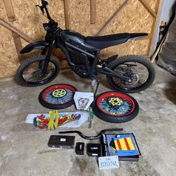 Talaria Sting R MX4 Bundle Mint Condition