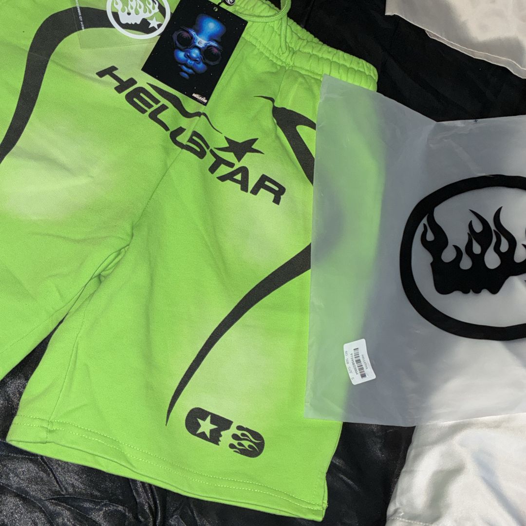 Green Hellstar warm up shirt size s