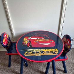 Lightning McQueen kids table & 2 chairs