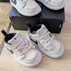 Size 5 Low and Mid Air Jordan's 