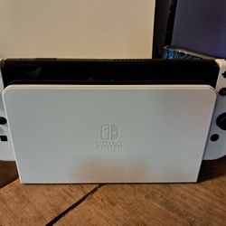 Nintendo Switch Oled With Case