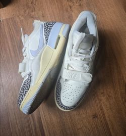 Air Jordan Women's Legacy Low size 9 Excellent Used Condition