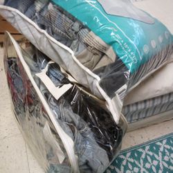 Tons Of Denim For Crafts & Sewing 