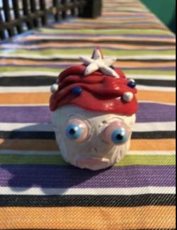 Holiday Cupcake Figures