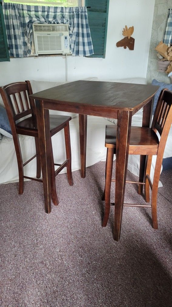 Tall table and chairs