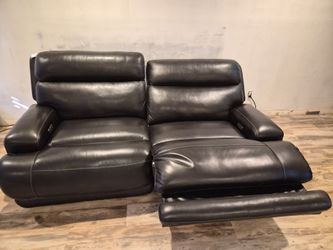 Reclinable Leather couch