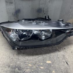2012 2013 2014 2015 BMW 328i Right Passenger Side Halogen Headlight OEM (contact info removed)9550