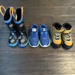 Toddler Boy’s Size 9 Rain Boots Winter Boots and Reebok Sneakers