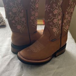 Leather Boots 