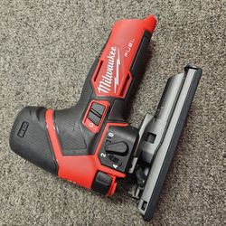 Milwaukee
M12 12V Fuel Lithium-Ion Cordless Jig Saw (Tool-Only)