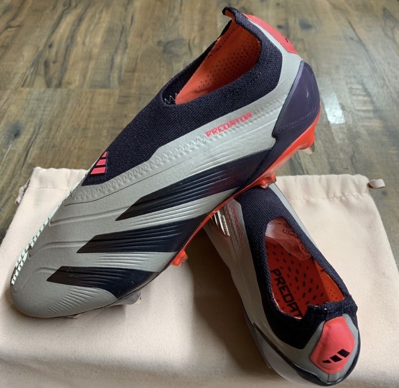 ADIDAS PREDATOR ELITE FG SOCCER SHOES (Size: 9)