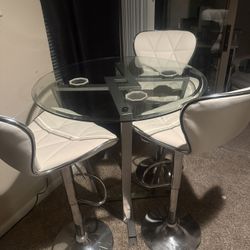 Dining Room Table With Chairs