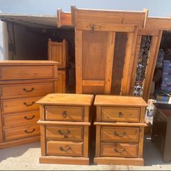 Solid Wood Queen Size Bedroom Set Dresser 2 Nightstands Head & Footboards 