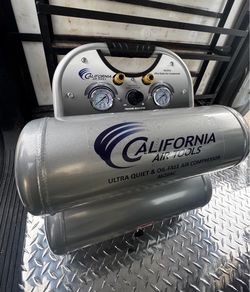Quiet Air Compressor 4.6 gal Commercial Tank