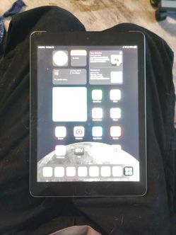 iPad (6th gen)