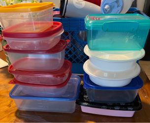 Mixed Lot of Plastic Food Storage Containers