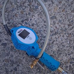 Matco DTBQ Rechargeable Digital Tire Inflator. Excrllen Con .For Pickup Fremont Sea No Lowball Offers Pleas. No trades. Yes I have it please don't ask