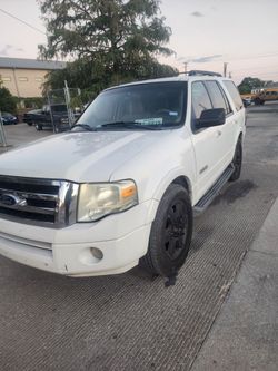 2098 EXPEDION V8