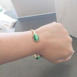 Brand new oval cutt bracelet