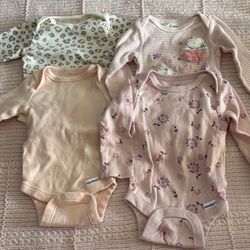 Carter’s Cute Bodysuit Set