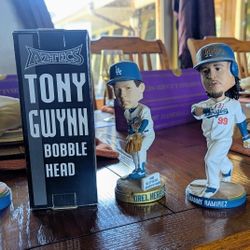 Bobbleheads 