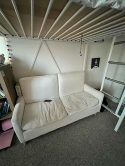 Twin size bed