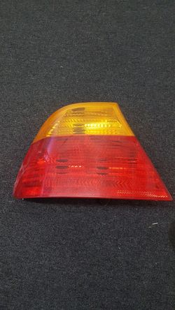 2000-2003 bmw 3 seires coupe left taillight