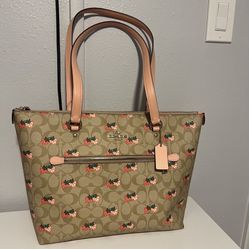 Coach Strawberry tote bag