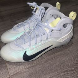 Huarache 9 Elite Mid LAX SE — Size 7 women’s 