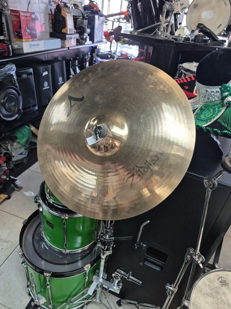 Zildjian A Custom 20" Ride Cymbal - for Drum Set