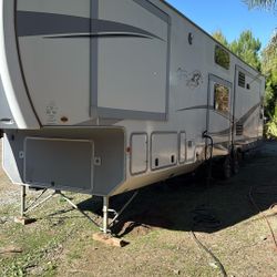 5th Wheel Open Range 2020 38ft 5 Slide Outs 