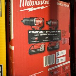Milwaukee Drill Set