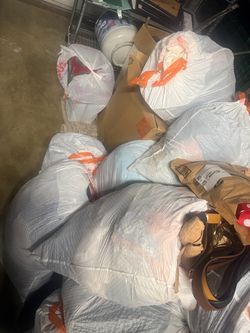11 Bags of women clothes