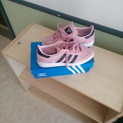 Size 9 Adidas Handball Spezial
