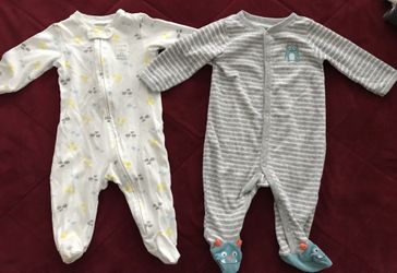 Baby Clothes 6 months(2 bodysuit)