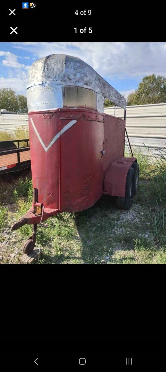 10 Ft Single Horse Trailer