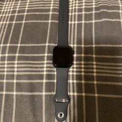 Apple Watch SE Aluminum Case 2025 With Charger 