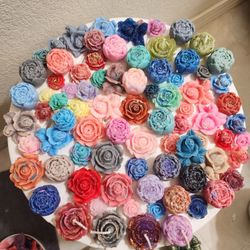 Bucket Of 30 Rose Wax Melts. SALE