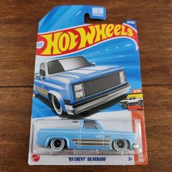 Hot Wheels '83 Chevy Silverado Truck LOWRIDER Powder Blue