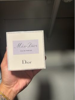 Miss Dior Eau De Pefume Women’s Colonge