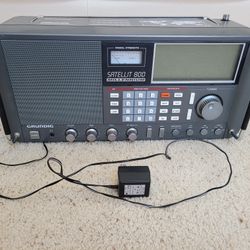 Grundig Satellit 800 Millenium Shortwave Radio