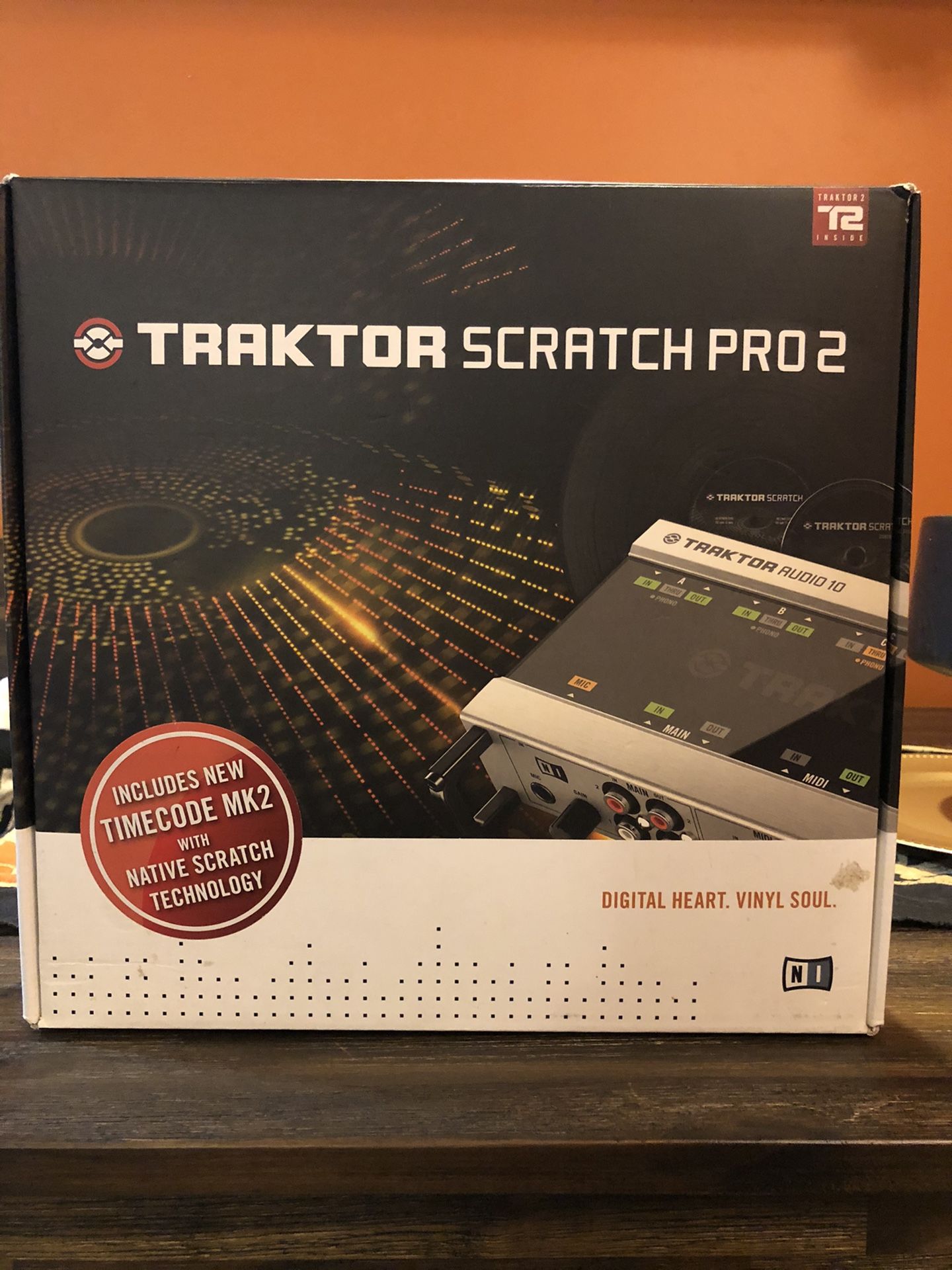 Traktor Scratch Pro 2 + Audio 10