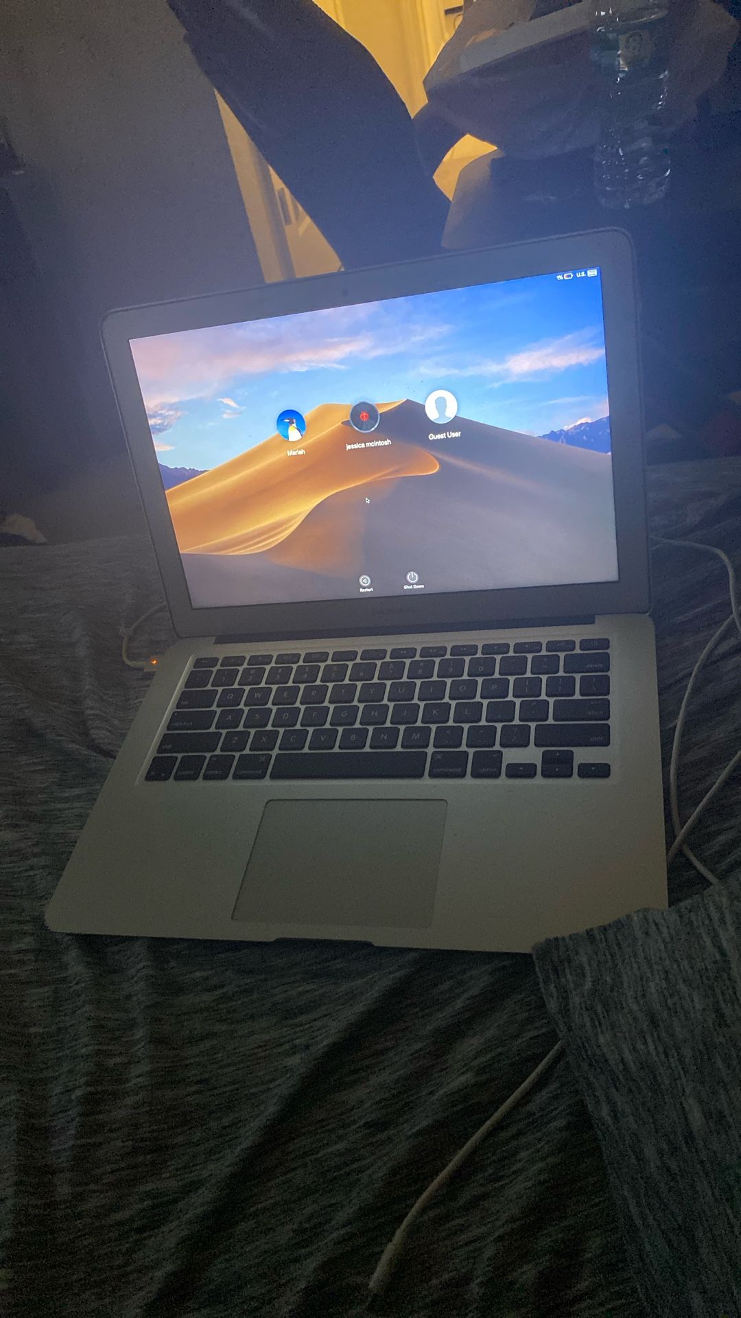 Macbook Air older generation great condition