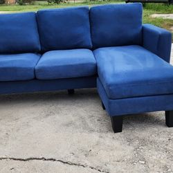 Smoll Sofa Sectional Exente Condition And VeryClean$155