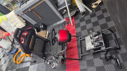 Racing Sim Rig Thrustmaster VR Ready PC XBox