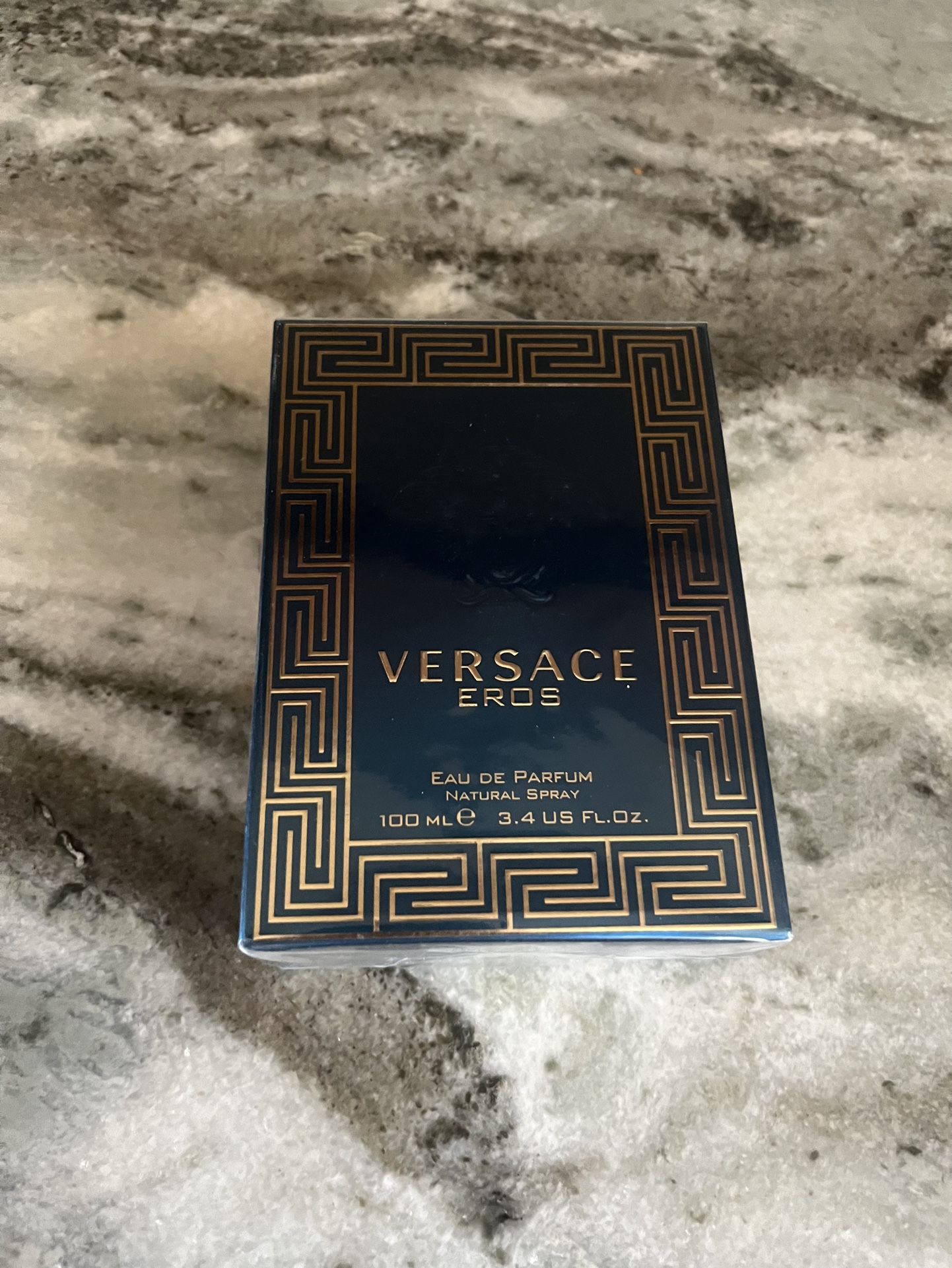 Versace Cologne 