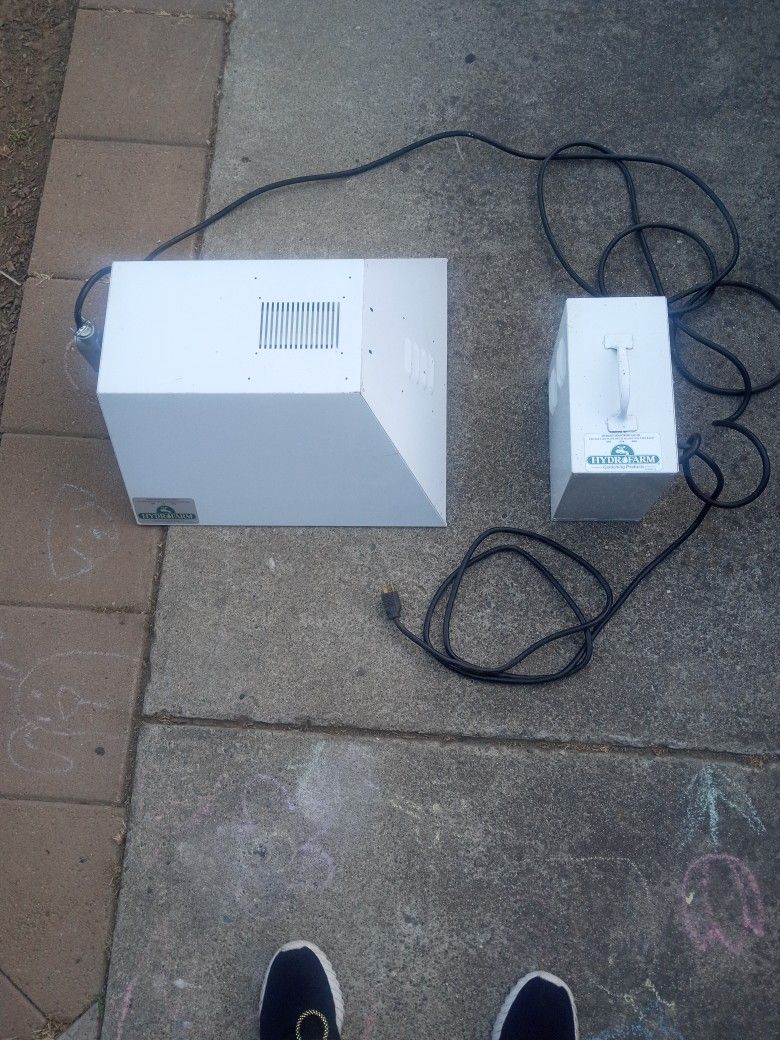 Hydrofarm Grow Light. Hydrofarm Gardening Products